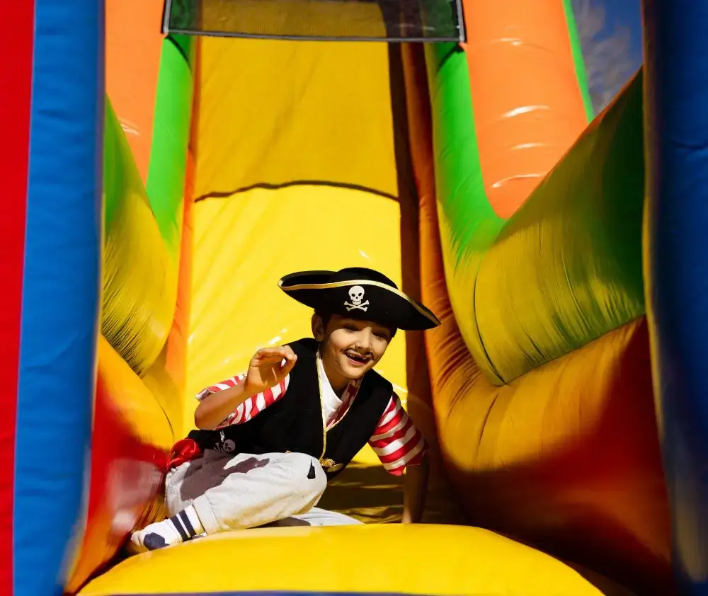 wm.event.fright.at.the.museum.bouncy.house