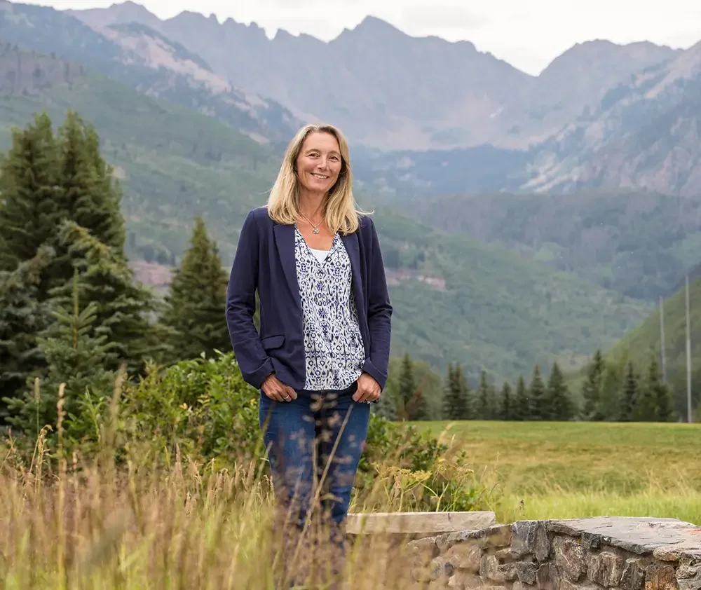 wm.website.hero.sq.founder.kim.7